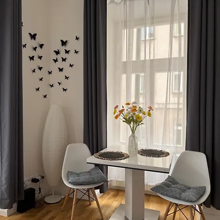 1 Florenc Hlavni Mesto Romantic * Prague
