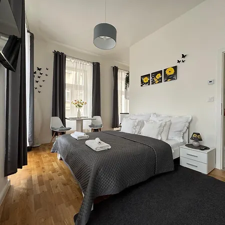 Apartament 1 Florenc Hlavni Mesto Romantic Praga