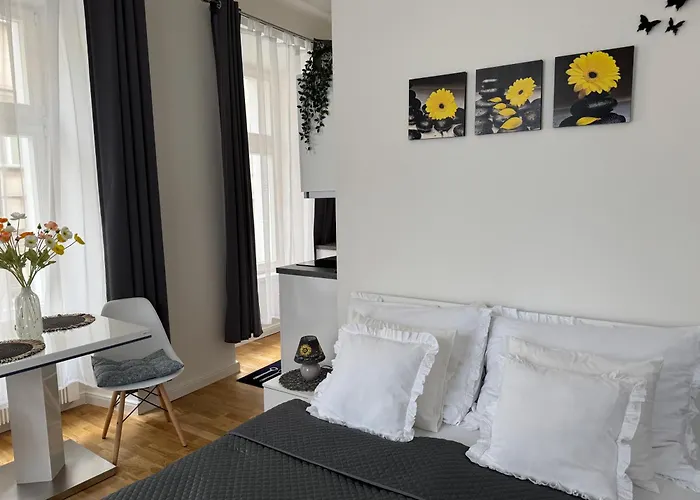 1 Florenc Hlavni Mesto Romantic Apartament